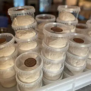 Frossen pizzadeig (1 porsjon)hentes på Dalheim i hentebua